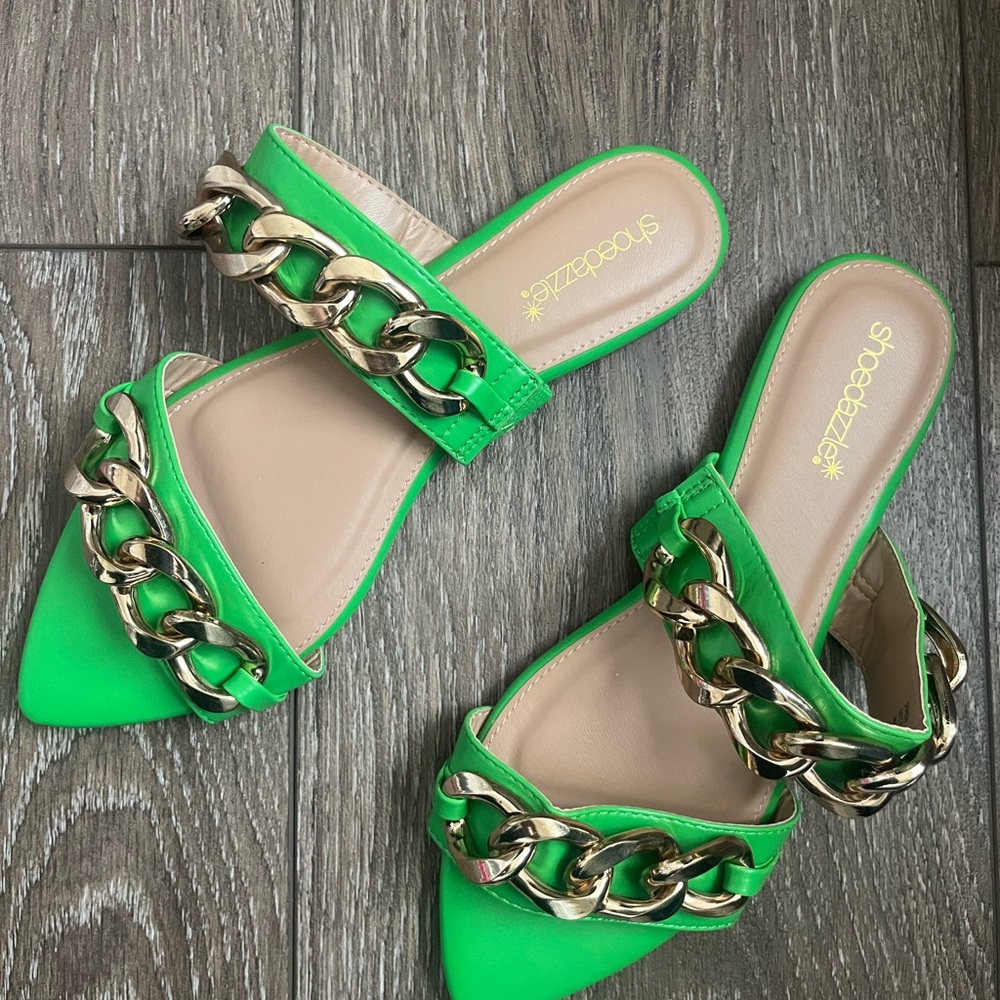 Shoe Dazzle Neon Green Chain Sandals
